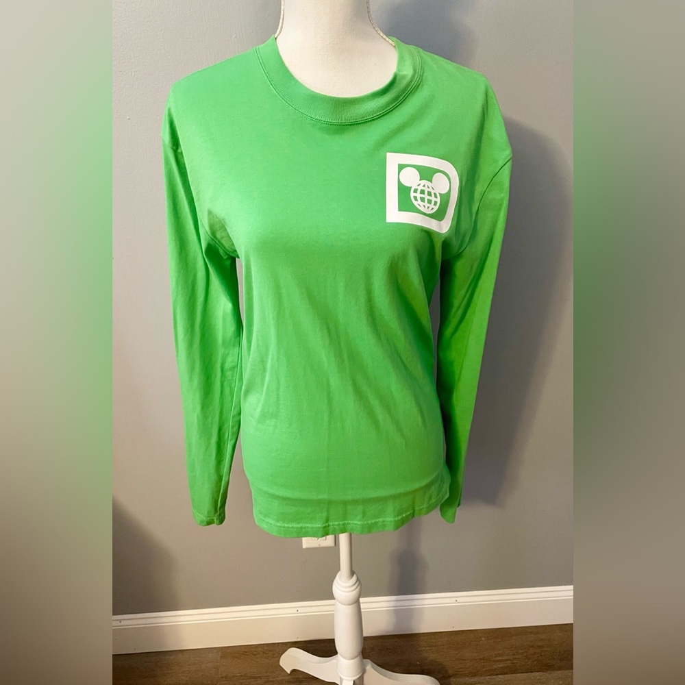 New WithOut Tags Disney World Long Sleeve Top